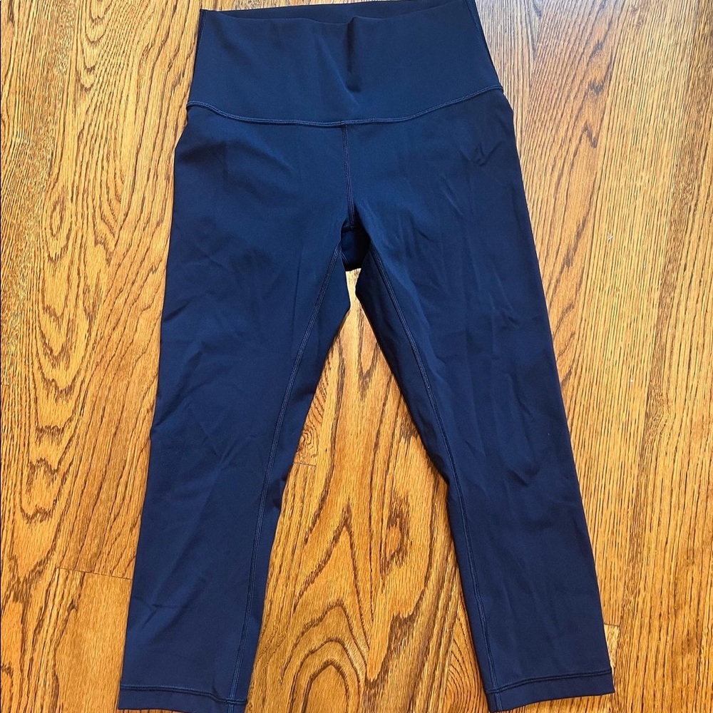 Lulu Lemon navy leggings size 6